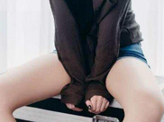 157cm邓紫棋和159cm鞠婧祎同穿短裤，网友：差距不仅仅是2cm