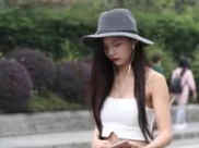 身上有点肉其实只要换上这样的连衣裙就会更美哒