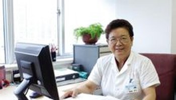 医院妇科内分泌专业研究生毕业,师从我国妇科内分泌创始人葛秦生教授
