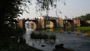 (1661年),知县邬汝楫复修,延邑人,内阁中书陈焯作《桐城县重造东门桥