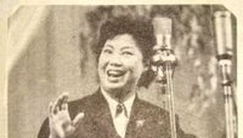 二毓宝,原名刘惠云,女,天津时调演员,1937年生人.