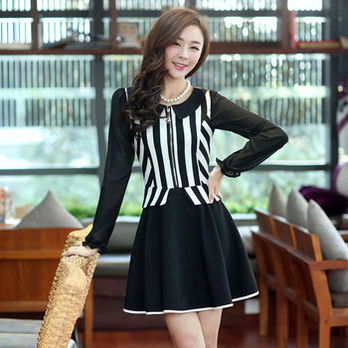 2014春款长袖女装连衣裙女士春装 黑白条 M -