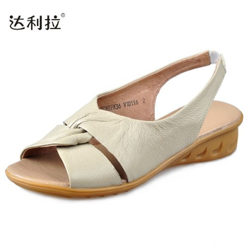 达利拉 坡跟真皮休闲女凉鞋牛皮舒适手工妈妈