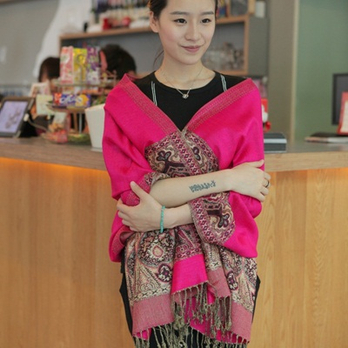 抢!春夏<em>秋冬</em>四季可用<em>女士</em>空调披肩<em>围巾</em>礼服披