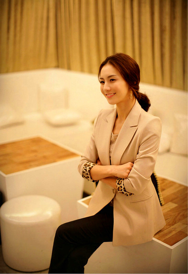 ZEGO绩古 名媛<em>气质</em> <em>优雅</em>小<em>女人</em> 袖口豹纹翻边