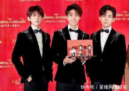 说悄悄话动作 t010006a2fea5c38cca.jpg