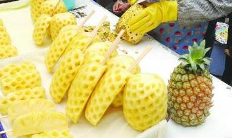 菠萝加盐水浸泡 t01015c278ea9764e31.jpg