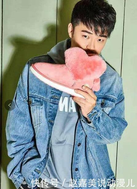 陈赫设计的雪地靴粉红色心形鞋,如此暖心,太幸