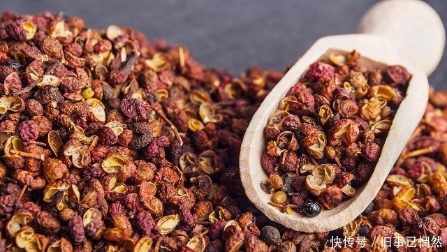 苹果加花椒煮有啥用 t010775919dadc3248a.jpg