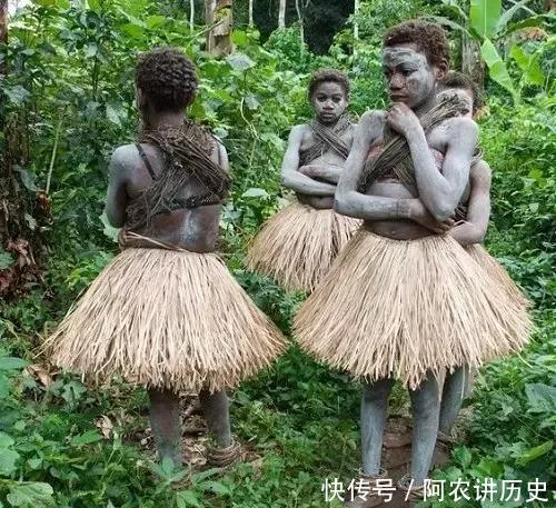 非洲有这么一个奇怪部落, 他们身高一米五, 结婚