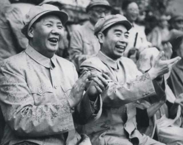 在大渡河边究竟发生了什么?让周总理从此追随毛主席,至死不渝