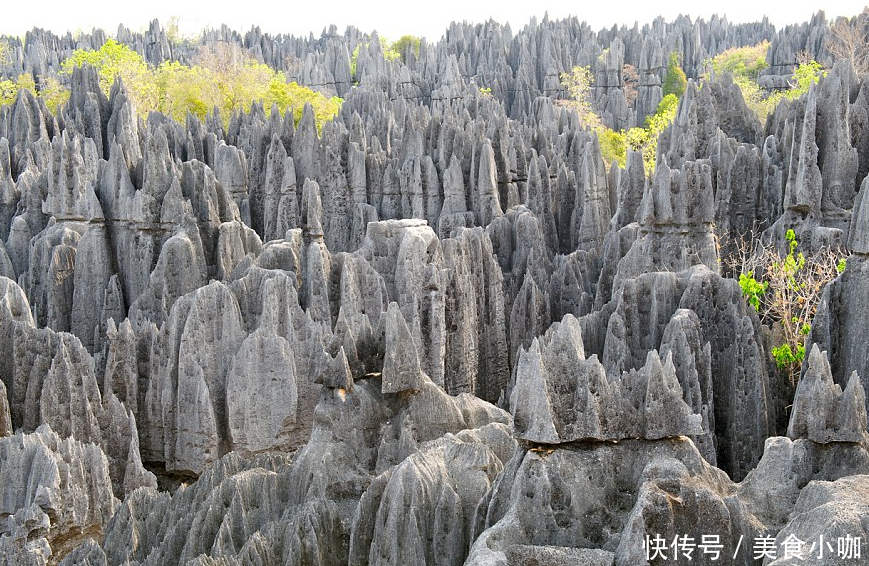 全球最不发达的国家,中国人在这摆摊卖拖鞋,年