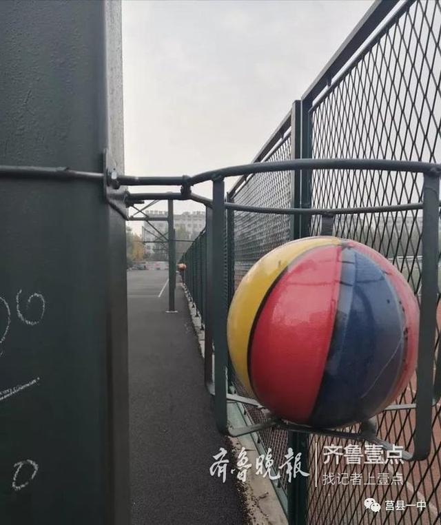一只球的能量莒县一中体育运动成文明育人新