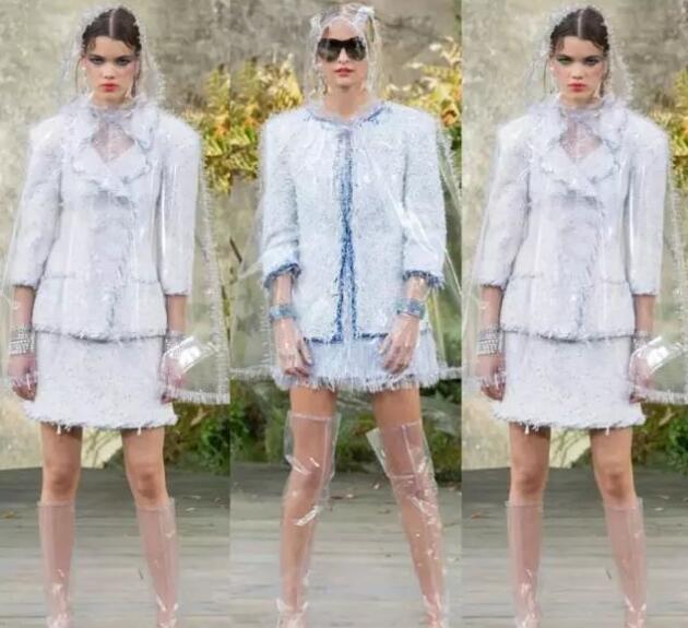 哟哟哟,2018最火的服装搭配,这个雨靴是要闹