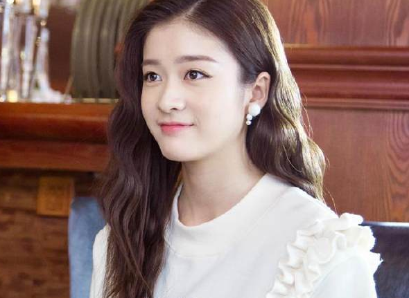 《泡沫之夏》张雪迎6套衣服,图三最丑,图四迷