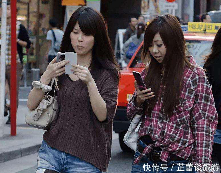 大多数在上海定居的日本人都是女性,她们主要