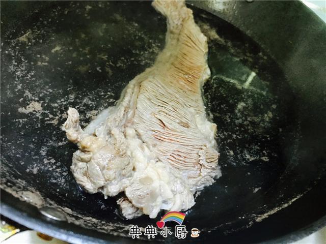 把牛肉这样做，大人小孩都喜欢吃，大年做一盘，最先被光盘