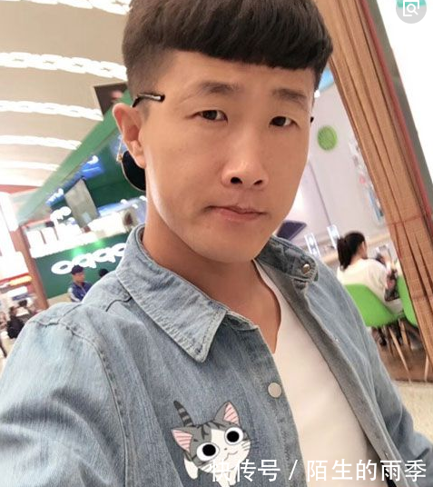 快手网红最新人气排行,小伊伊第五,二驴第三,他