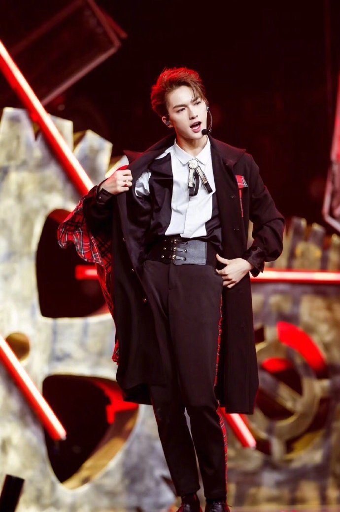 乐华七子首次面临分别,毕雯珺挺进前20范丞丞