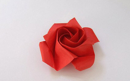 最简单的玫瑰花折法_最简单的玫瑰花折法