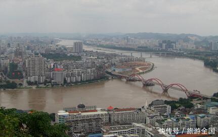 广西一座“山青水秀地干净”的工业名城，现为三线城市