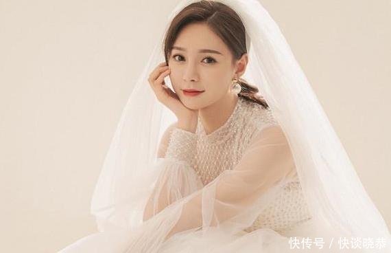 沈梦辰杜海涛在车里不老实,当镜头下移,谁注意