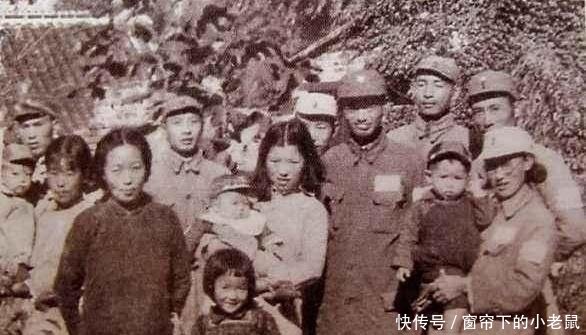 曾经是副总参谋长、海军政委的李作鹏,夫人和