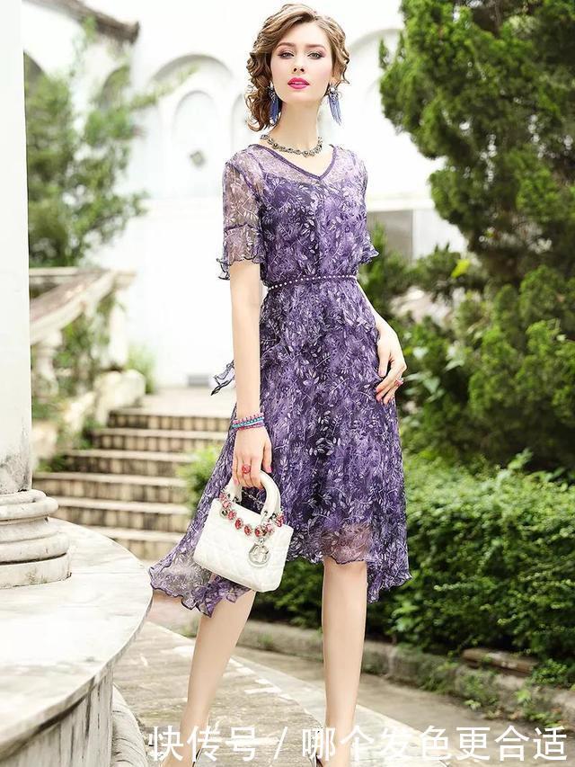别穿那些稀奇古怪的衣服了,碎花裙这样挑,带你领略夏日青春气息 门皇冠体育下注