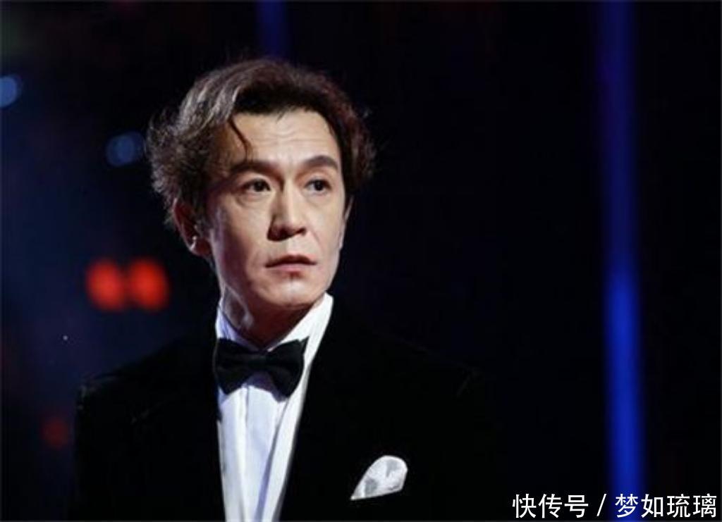 14年前, 她靠给李咏砸金蛋为生, 现在的她早已