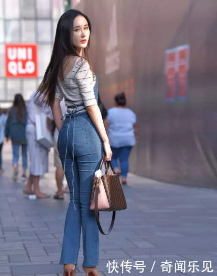 街拍:走上街头的性感们,漂亮的牛仔裤,美女时尚外国人情趣用品图片