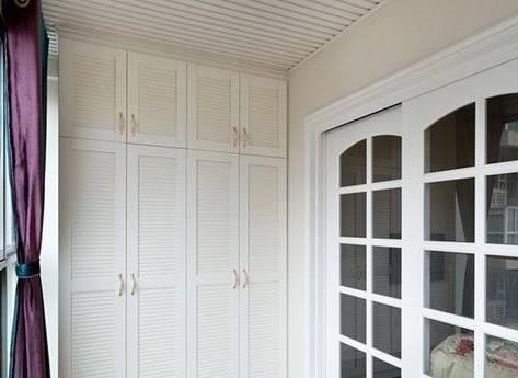 阳台切忌装木工柜子,没用几年就拆了