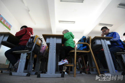 12岁患病男孩:妈妈放弃我,先救弟弟