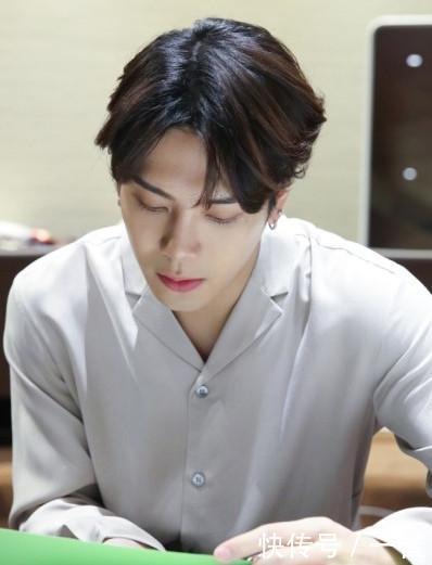 蔡徐坤好友参加《明日2》,华晨宇和他当导师,