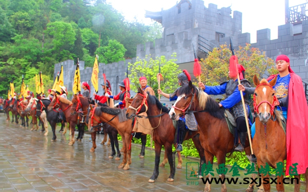 金丝峡闯王寨\"结婚\"了,新娘子的\"红包\"很大啊