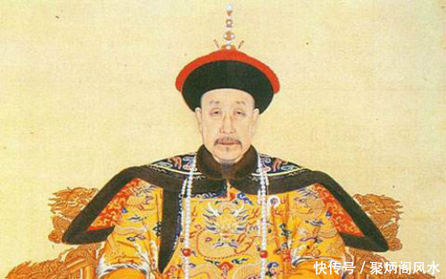 瞎子路边摆卦摊,待来人报上八字后,才知道自己算了“皇帝”命!