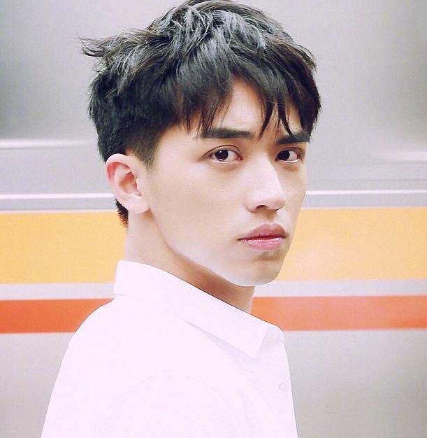 央视五一晚会pk湖南卫视五一晚会,看到人选,8