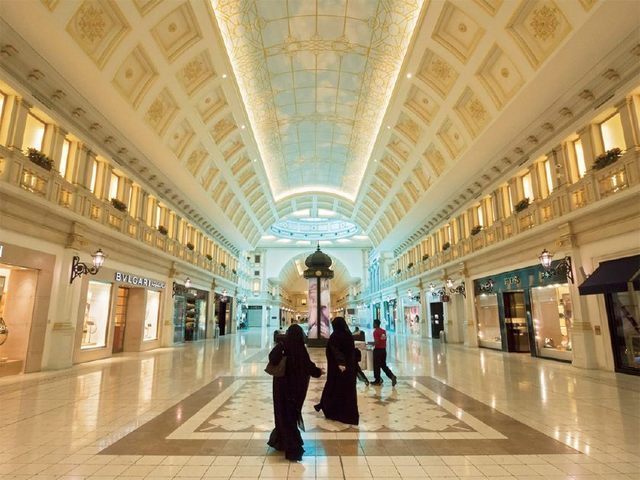 这个富得流油的国家福利待遇什么都好!就是缺