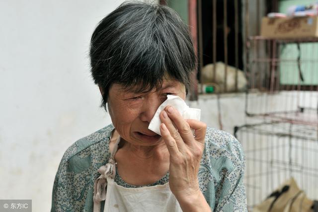 婆婆让我出钱给小叔结婚,我提出让小叔改叫我“妈”,她放声大哭