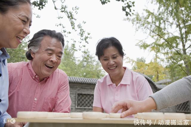 出嫁没给我嫁妆,分财产没我的,哥嫂却让我赡养