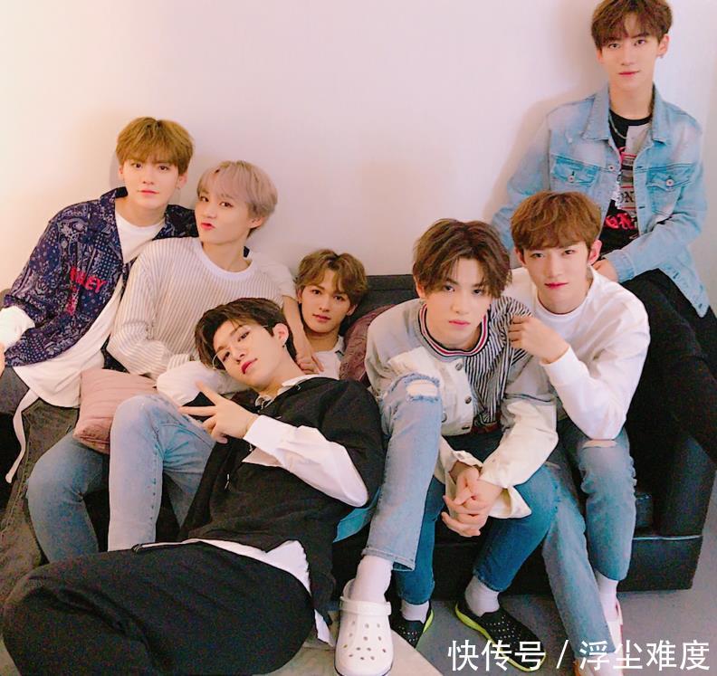 一言难尽的乐华七子黄新淳玩游戏进医院朱正廷