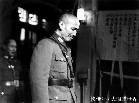蒋介石大陆最后一次阅兵:嗓子嘶哑,眼中噙满了