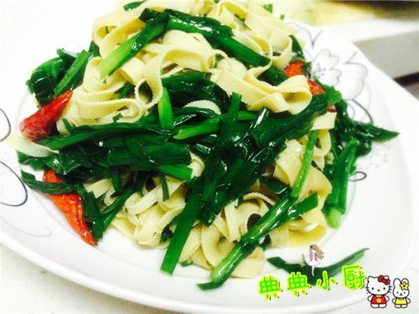 它叫“洗肠草”,越吃越健康,过年几天多吃几次吧!