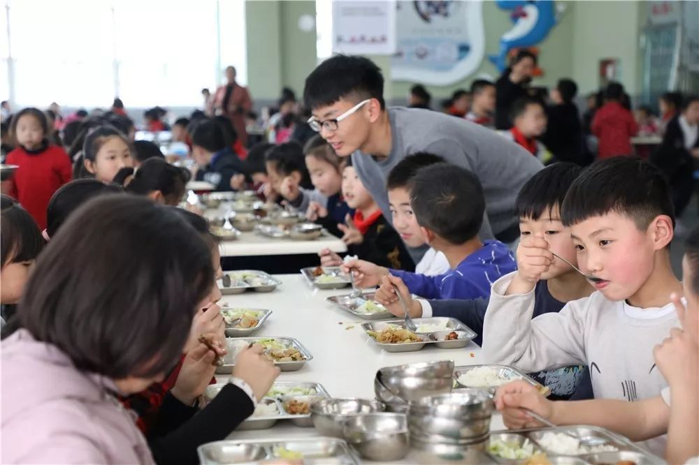 大学时光很美好?!遇见小学上的教案舌尖,请让小学v小学食堂图片