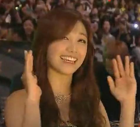 the+fox在韩国2013<em>mama</em>颁奖中露脸的<em>美女</em>是