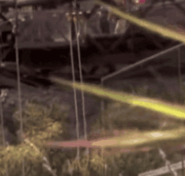 广西蹦极女子忘系安全绳, 从130米高处跳下, 网