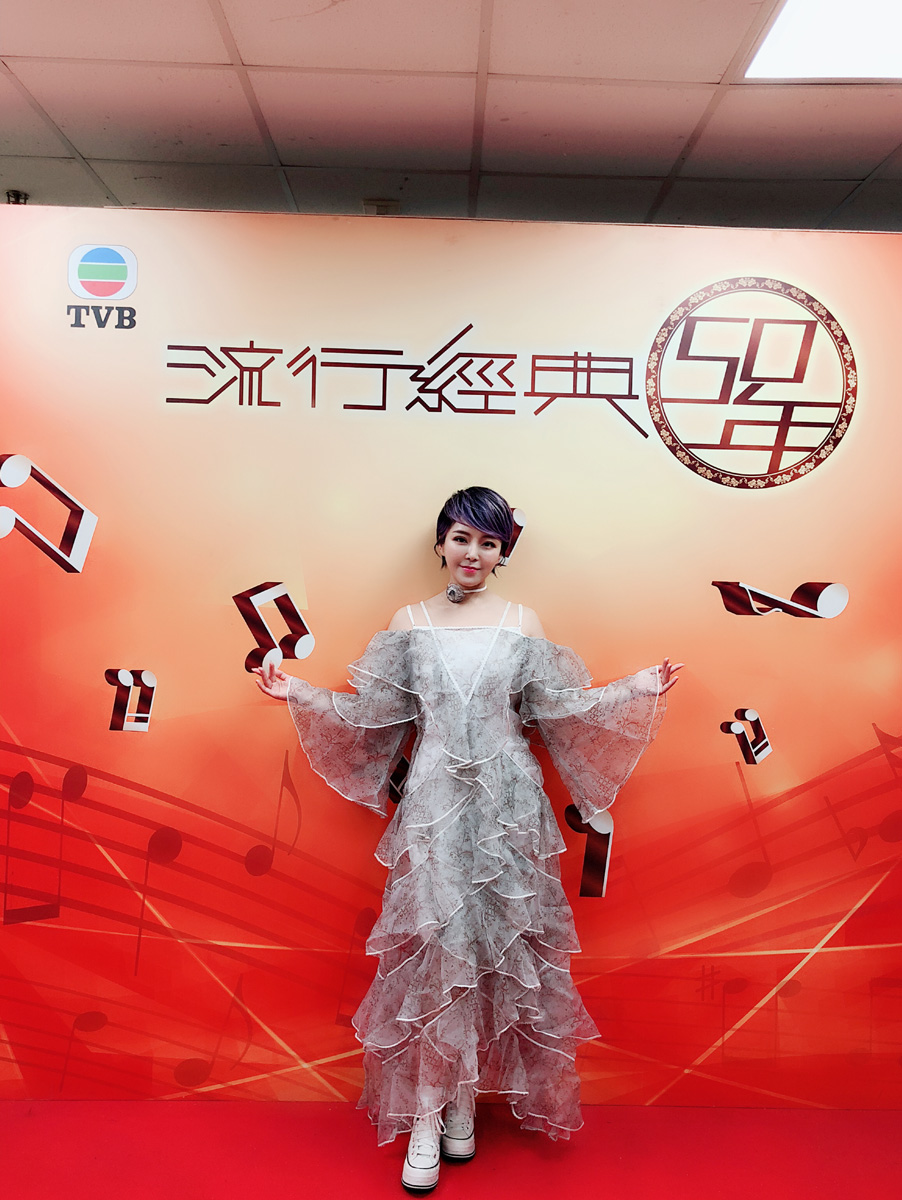 崔子格成为首位登陆TVB皇牌音乐节目的内地艺人，众星为其唱功倾倒