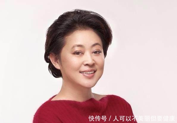倪萍年轻时候的照片高清 t013d15660168893ab0.jpg