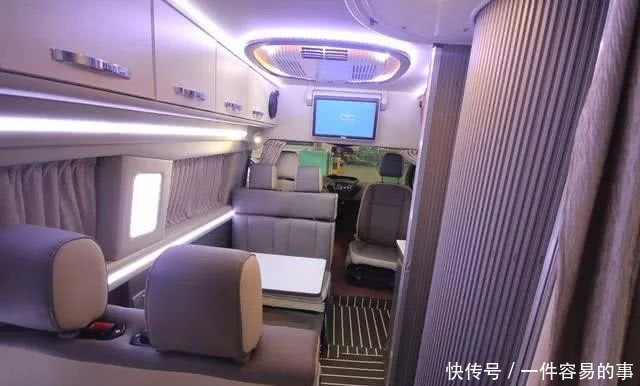 小巧实用的典范,江铃福特新全顺V362B型房车