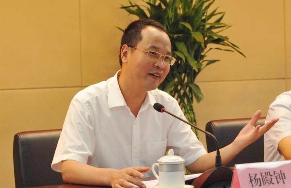 这些“大老虎”平均每天每月贪多少钱?有人每月贪600万!