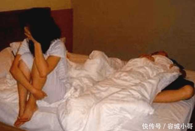 女子为求刺激给男友下药, 结果进了医院, 男友: 很没安全感